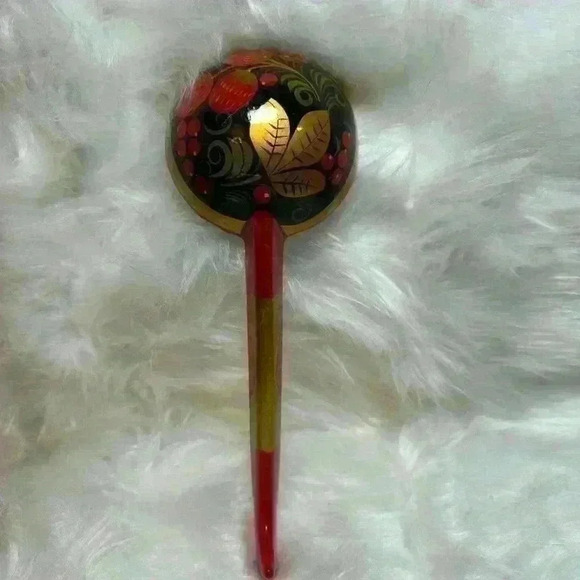 Vintage RUSSIAN ART WOOD HAND PAINTED BERRY HOHLOMA KHOKHLOMA LADLE LARGE SPOON - Picture 2 of 6